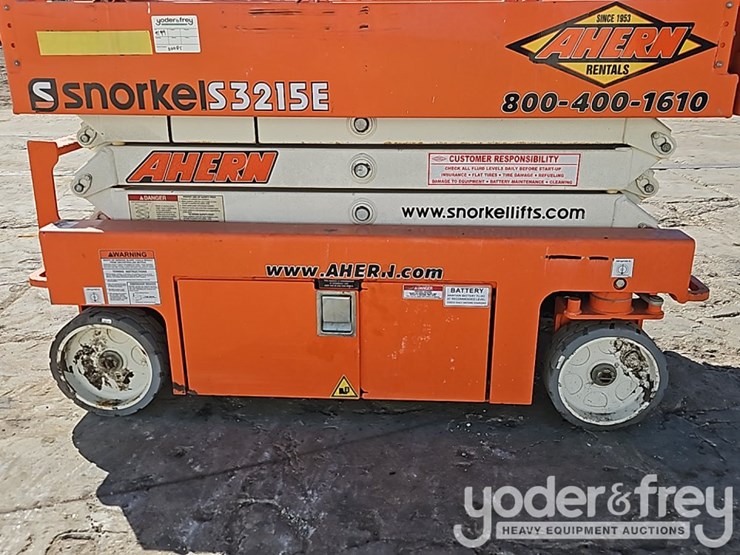 2017-jlg-1930es-image-7