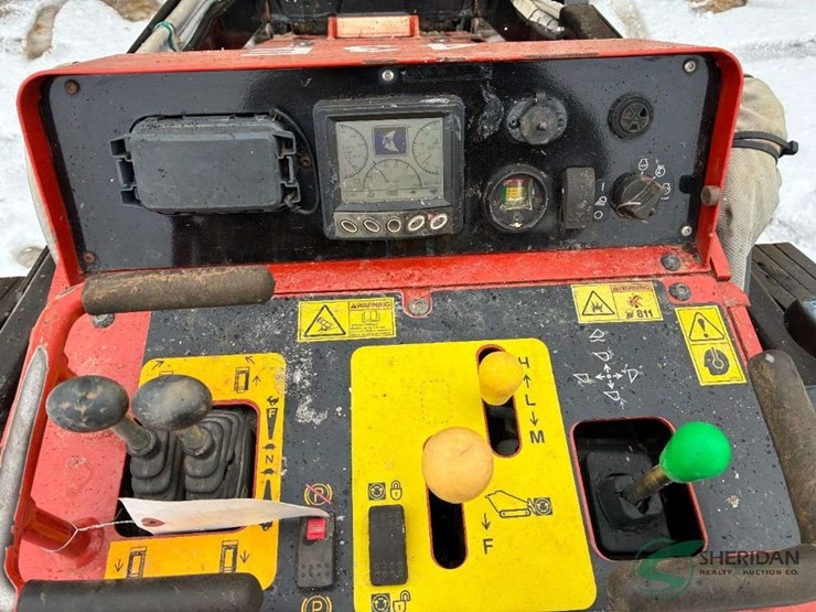 2018-ditch-witch-sk1550-image-16