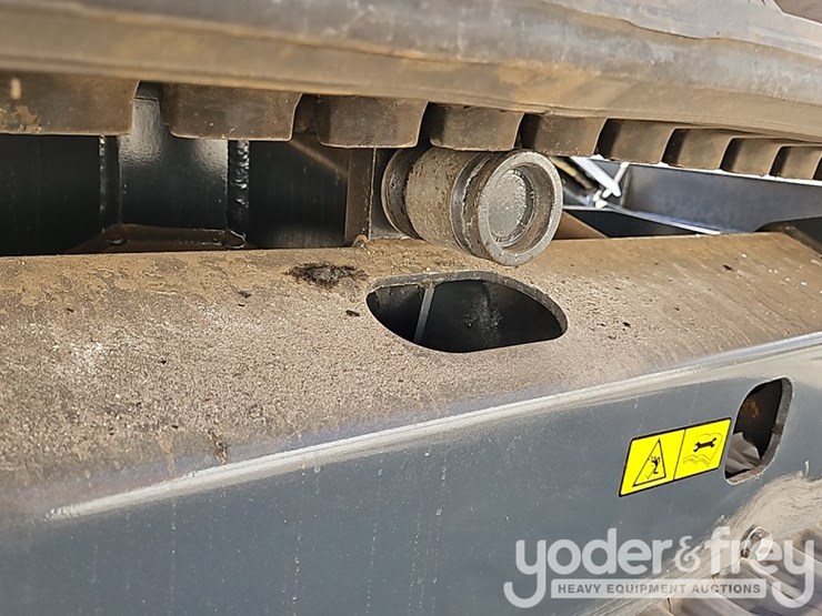 2024-komatsu-pc55mr-image-10