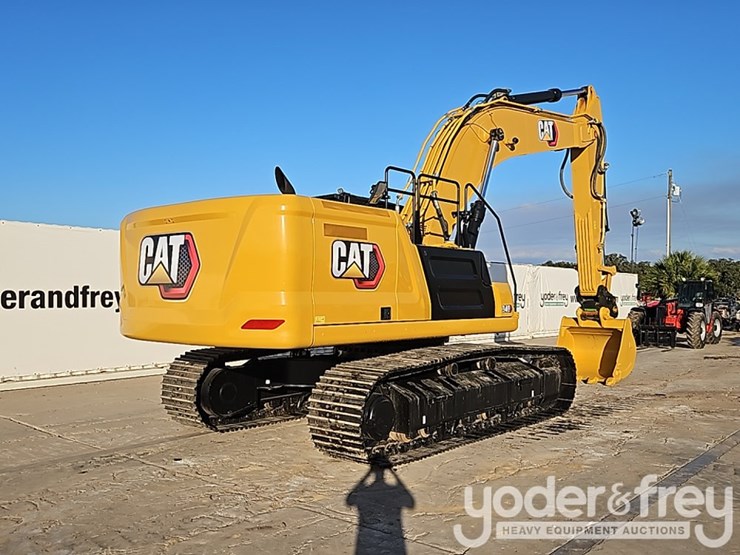 2023-caterpillar-340-image-4