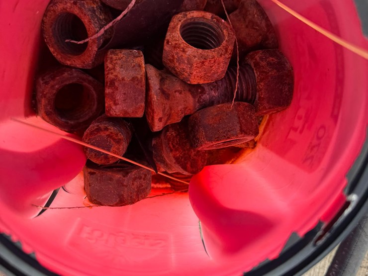 cat-bolt-on-cutting-edge-&-hyd-cylinder-image-19