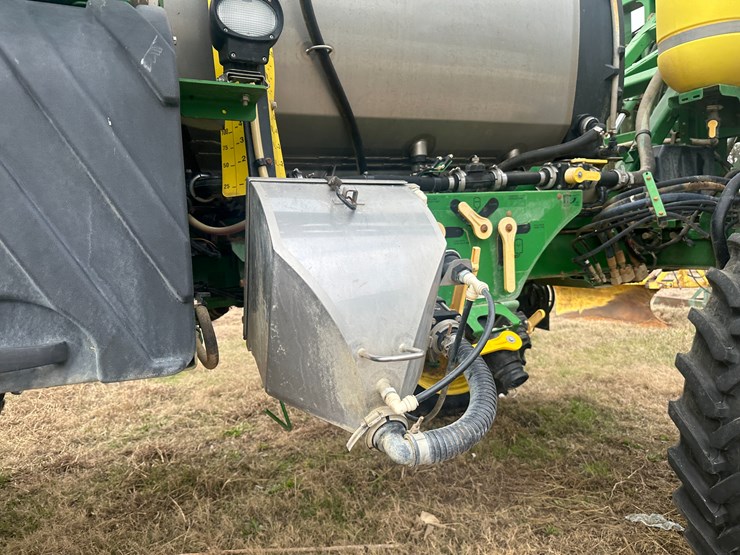 2014-john-deere-r4038-image-38