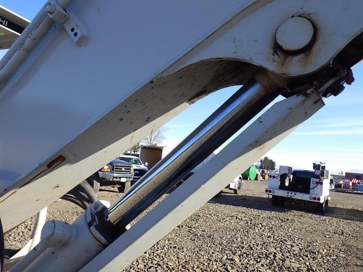 takeuchi-tb260-image-24