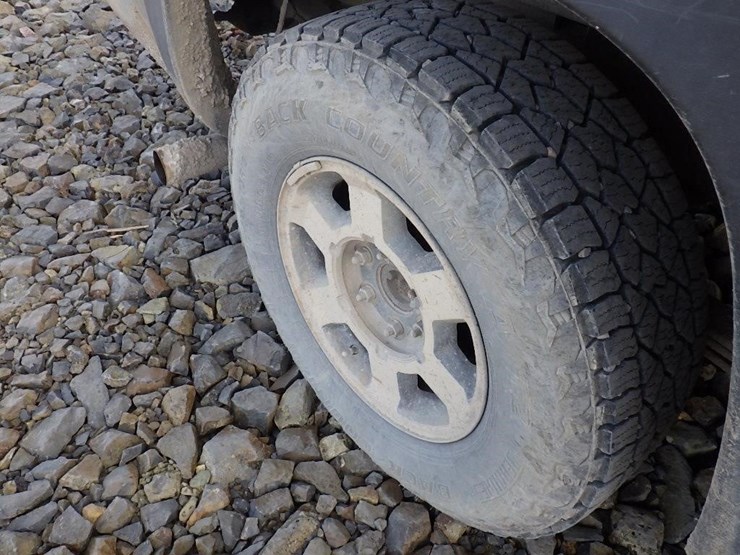 2003-gmc-1500-image-18