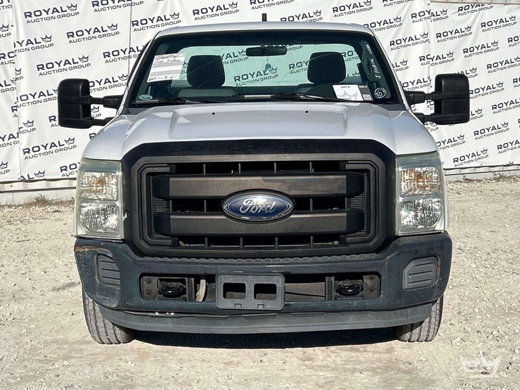 2011-ford-f250-image-30