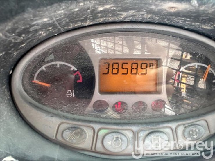 2020-bobcat-t590-image-9