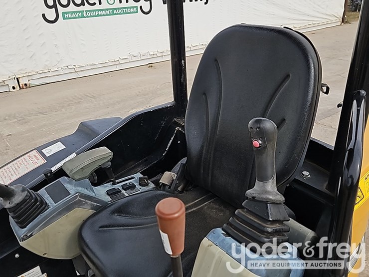 2022-sany-sy26u-image-32