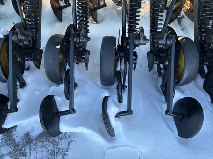 john-deere-750-image-30