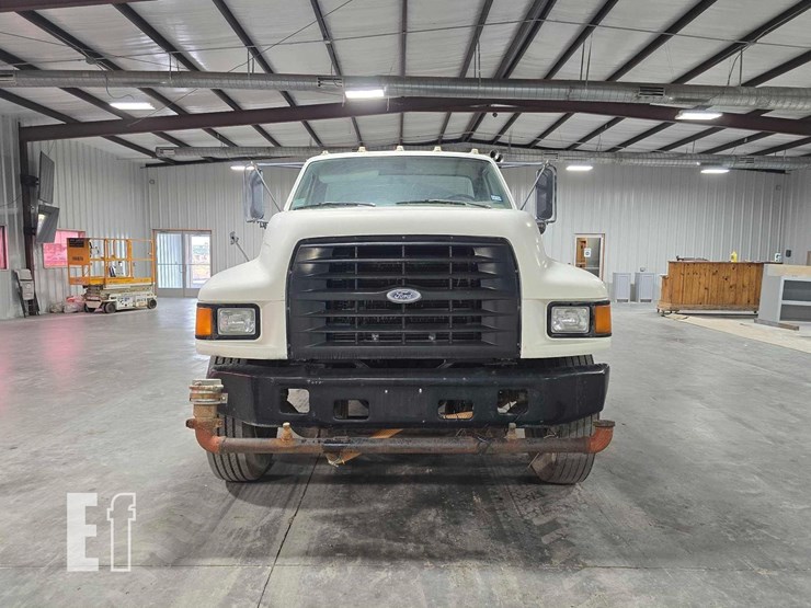 1998-ford-f800-image-7