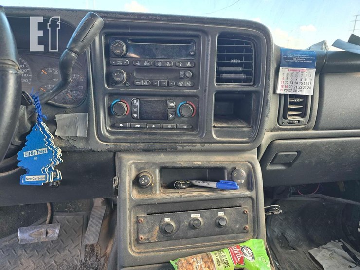 2006-chevrolet-silverado-1500-image-12