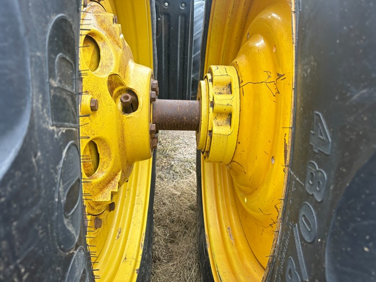 2010-john-deere-8345r-image-13