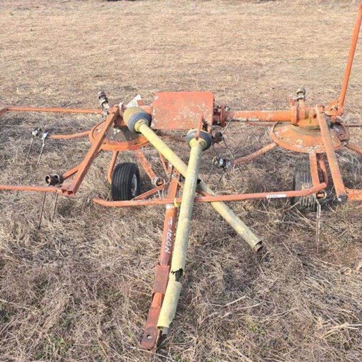 KUHN HAY FLUFFER, S/N B0021