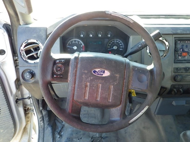 2012-ford-f350-image-22