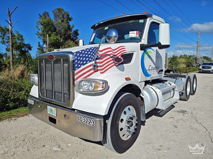 2023-peterbilt-567-image-48