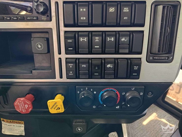 2022-mack-anthem-t/a-wet-kit-day-cab-truck-tractor-image-20