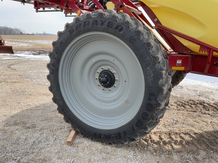 2024-hardi-commander-45-pull-type-sprayer-image-46