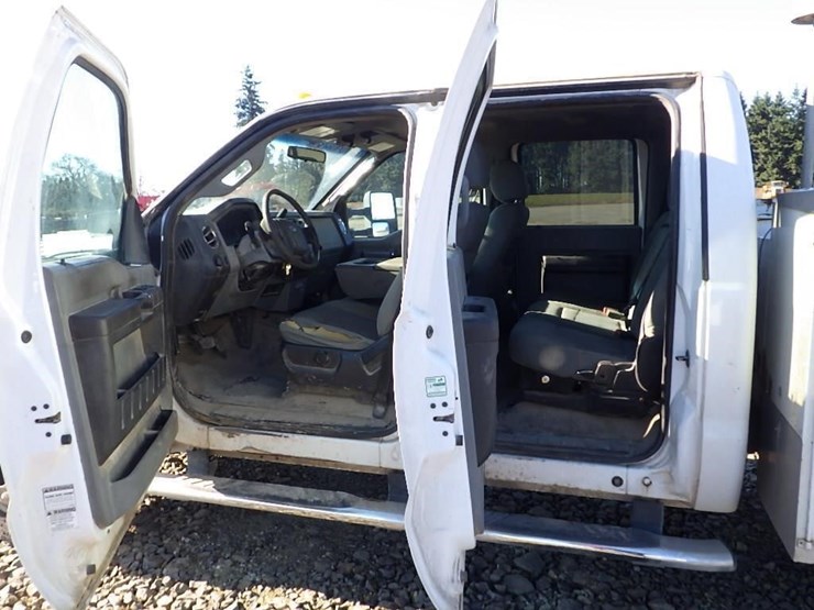 2012-ford-f350-image-17