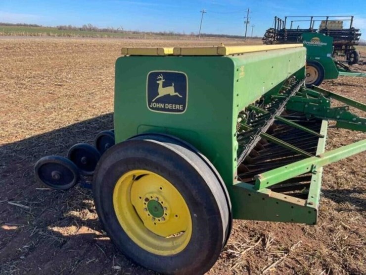 john-deere-8300-image-5