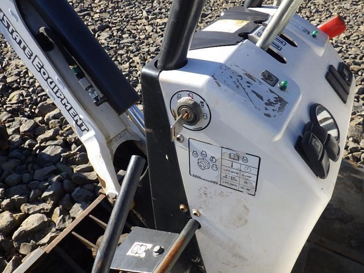 2021-bobcat-e10-image-32