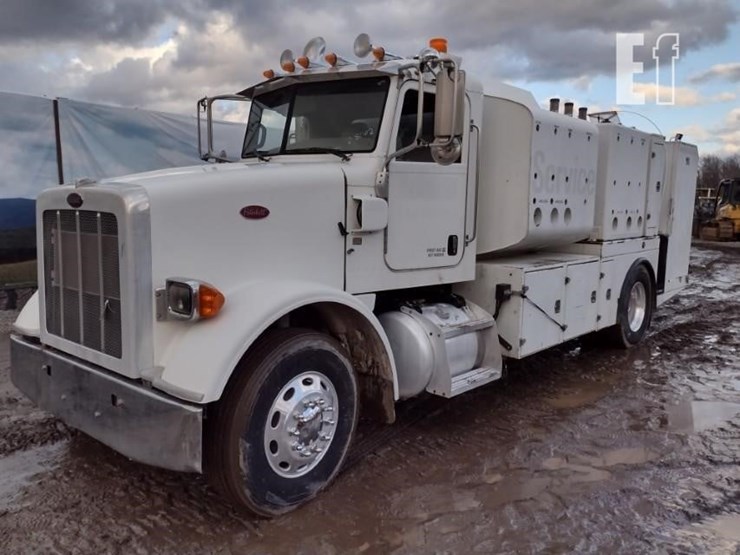 2008-peterbilt-365-image-45