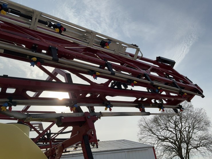 2024-hardi-commander-45-pull-type-sprayer-image-43