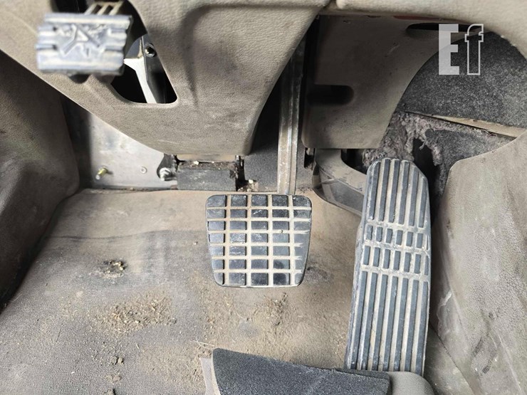 2018-freightliner-cascadia-113-image-14