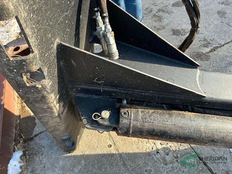 skid-steer-mount-wood-splitter-image-7