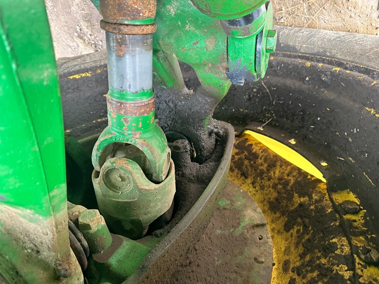 2010-john-deere-8345r-image-22