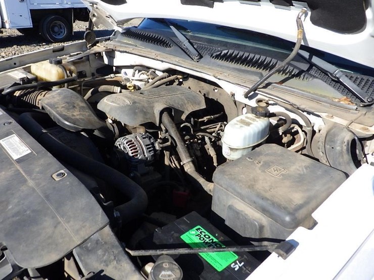 2006-chevrolet-2500-image-9