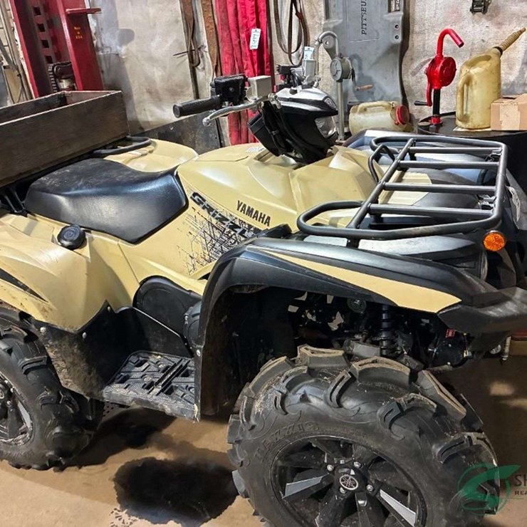 2023 Yamaha Grizzly showing 177 miles