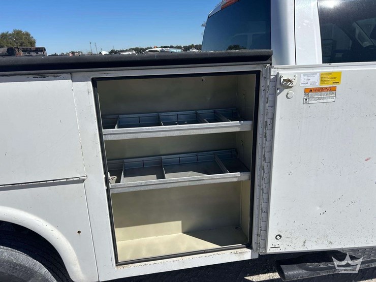 2018-chevrolet-silverado-2500hd-image-23