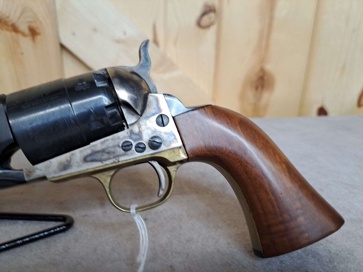 f.-llipietta-.44-caliber-blackpowder-percussion-sa-revolver-image-3