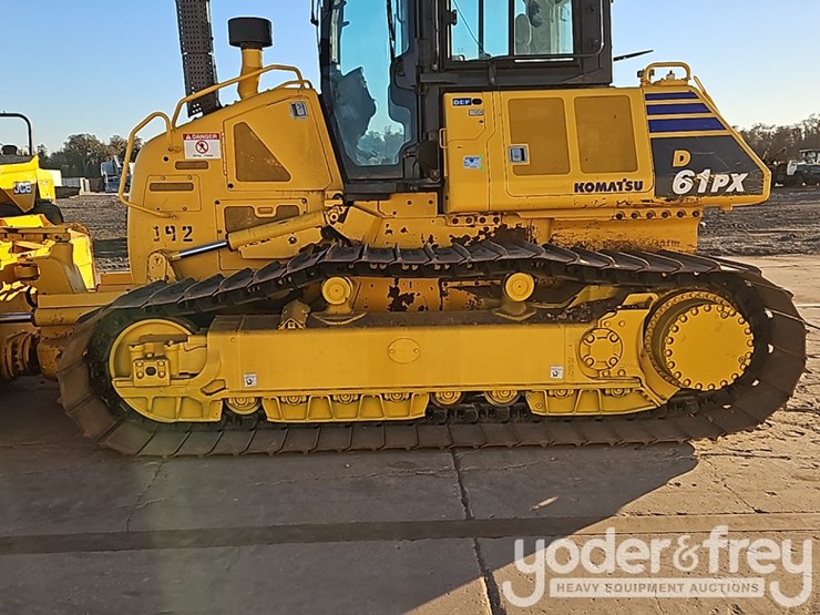 2022-komatsu-d61px-24-image-19