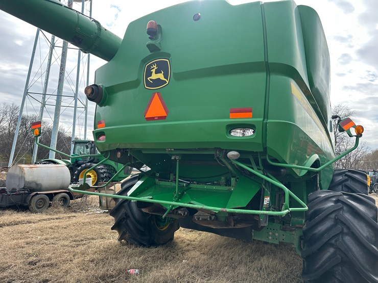 #38409-•-2014-john-deere-s680s-prwd-combine-image-15