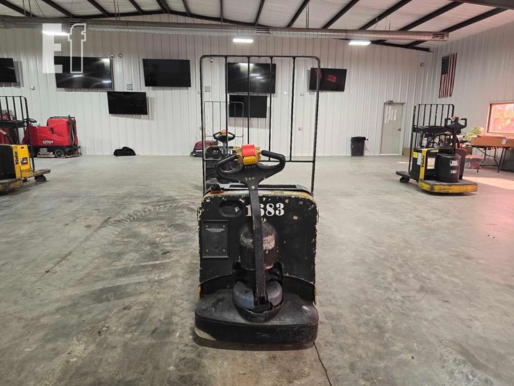 2009-yale-mpb040e-image-8