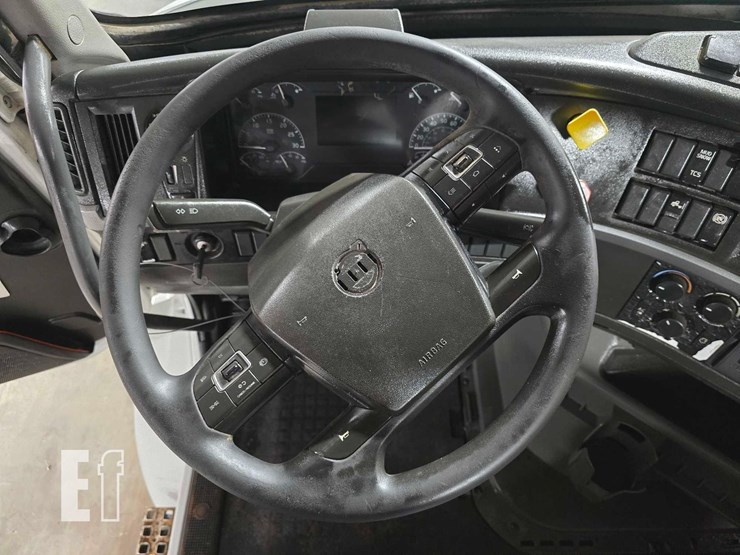 2019-volvo-vnr42t300-image-17