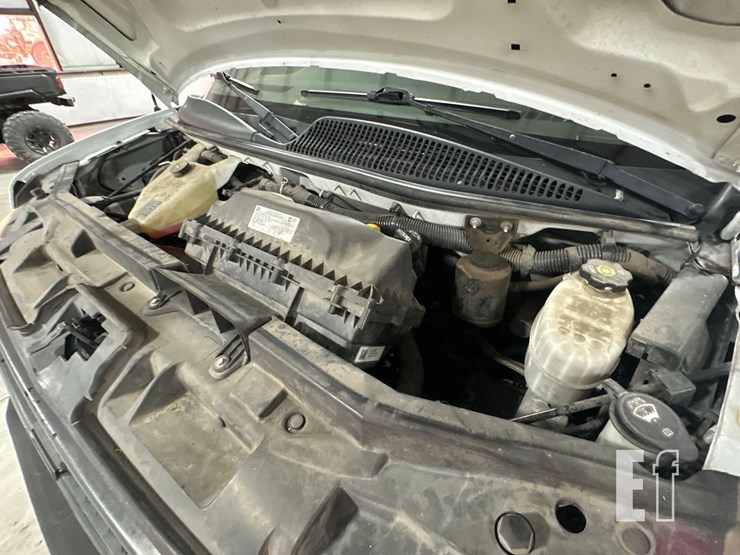 2018-chevrolet-express-2500-image-21