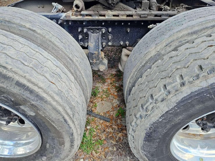 2020-mack-anthem-t/a-wet-kit-day-cab-truck-tractor-image-35