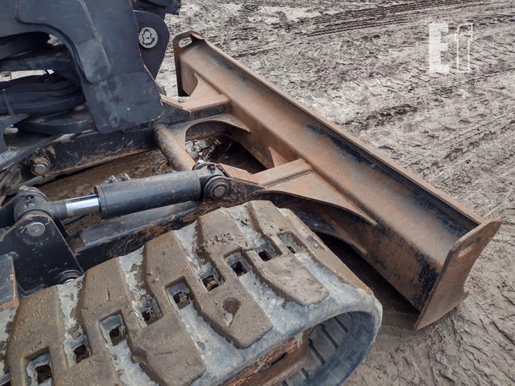 2014-bobcat-e85-image-25