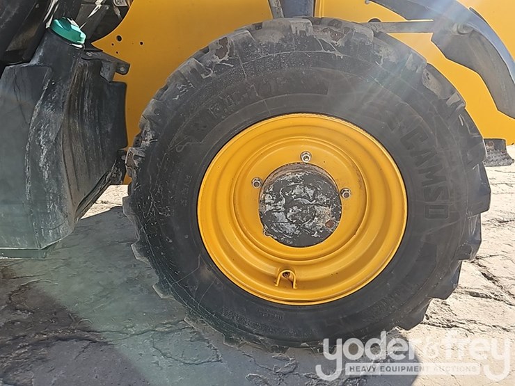 2016-jcb-507-42-image-17