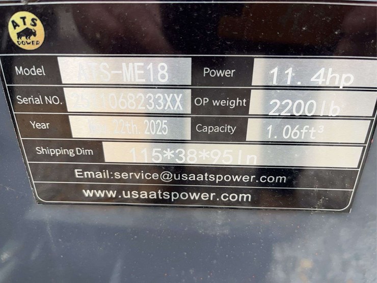 me18-mini-excavator-image-5