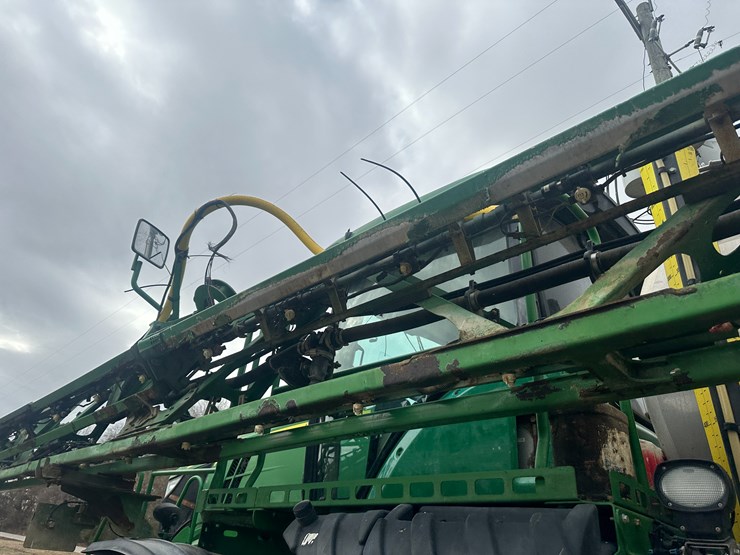 2014-john-deere-r4038-image-32