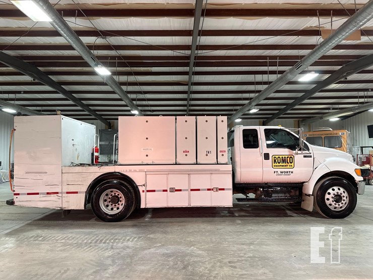 2015-ford-f750-image-6