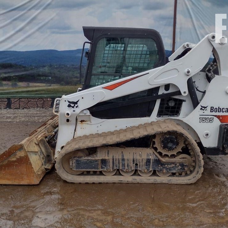 2017 BOBCAT T595