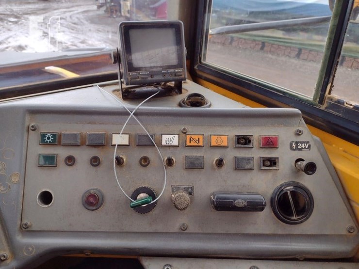 2001-volvo-a25c-image-10