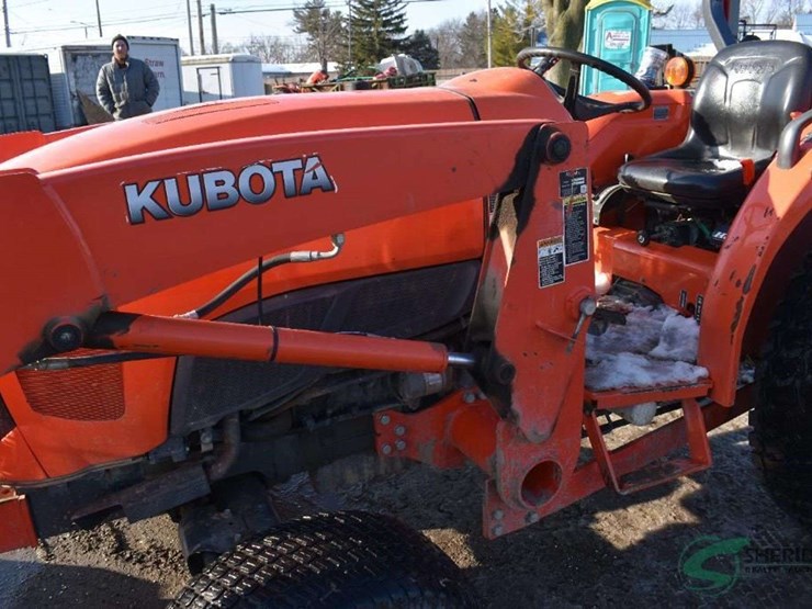 kubota-l4701-image-8