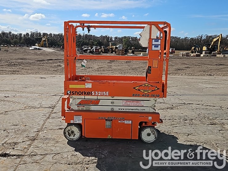 2017-jlg-1930es-image-5