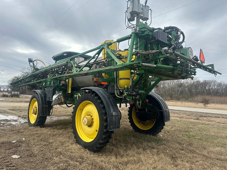 2014-john-deere-r4038-image-4