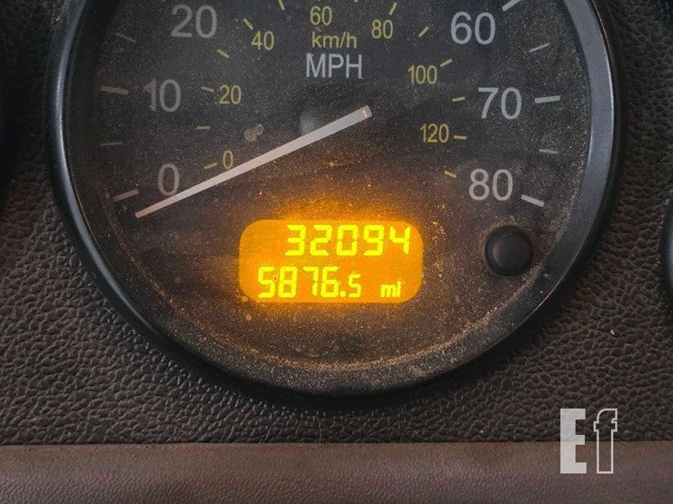 2012-peterbilt-365-image-12