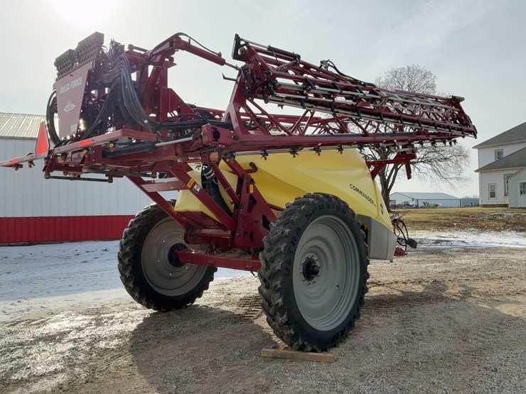 2024-hardi-commander-45-pull-type-sprayer-image-5